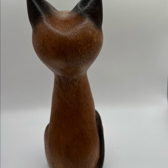 Lovely Hand carved,Hand painted Wooden Cat figurine 🐱 - Picture 4 of 7